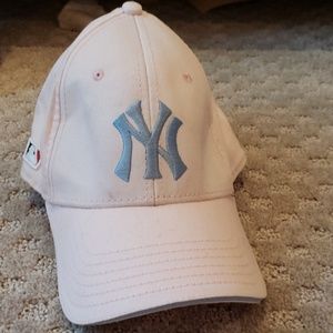 YANKEES girls hat